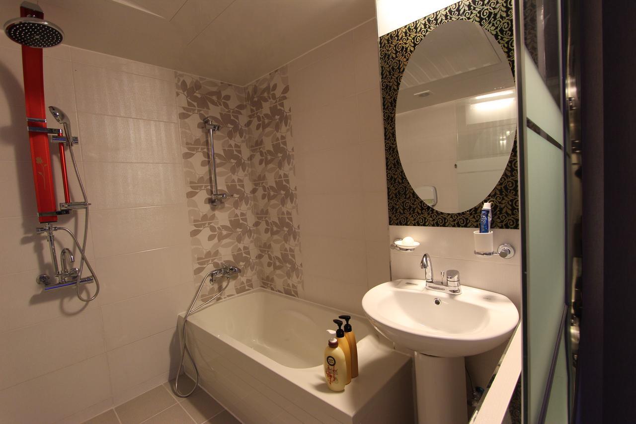 Hotel Savoy Daegu Bagian luar foto